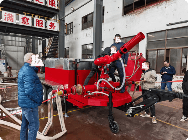 தனிப்பயன் தீ நுரை மானிட்டர் டிரெய்லர் மாதிரி முடிக்கப்பட்டது.